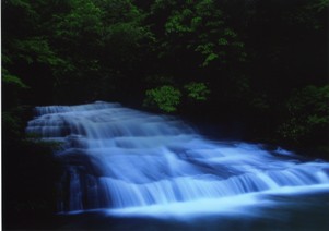 『滝の都』岩切 寿博