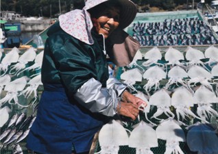 『漁師のおばあちゃん』岩切 恵美子